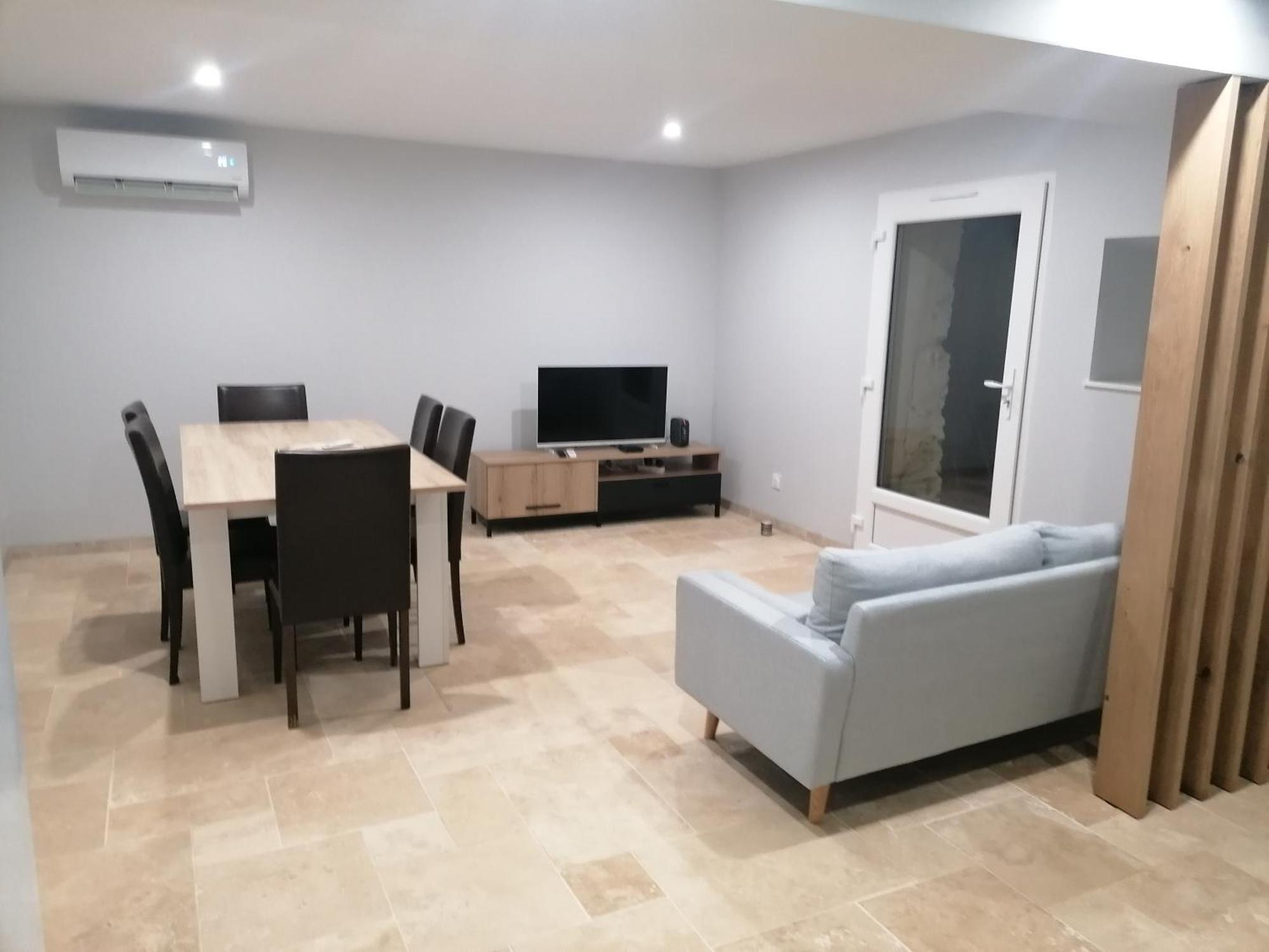 Le Controis-en-Sologne Appartement En Plein Coeur De Contres מראה חיצוני תמונה