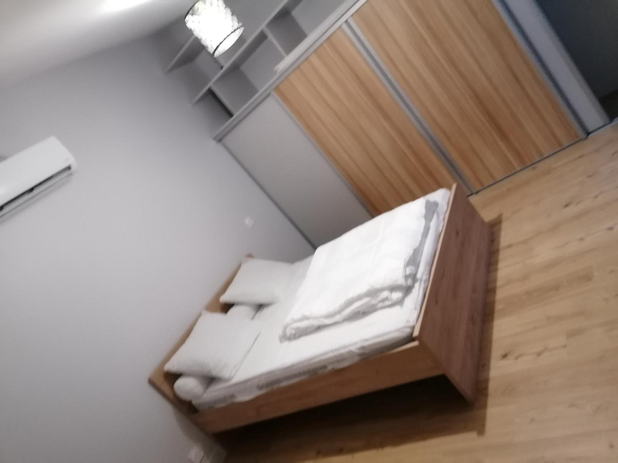 Le Controis-en-Sologne Appartement En Plein Coeur De Contres מראה חיצוני תמונה